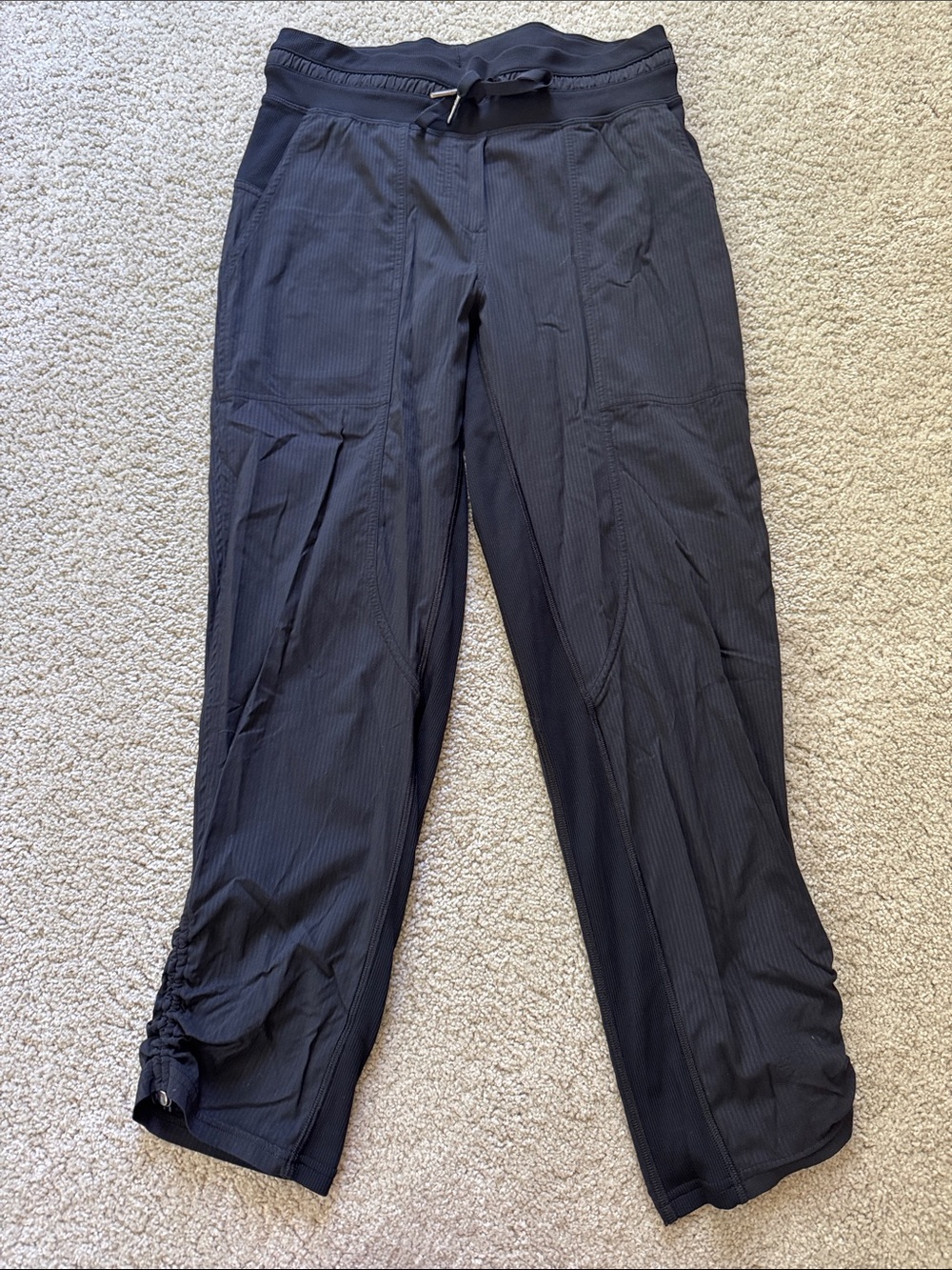 LULULEMON Black Street to Stuido Crop Pant 4/Xs